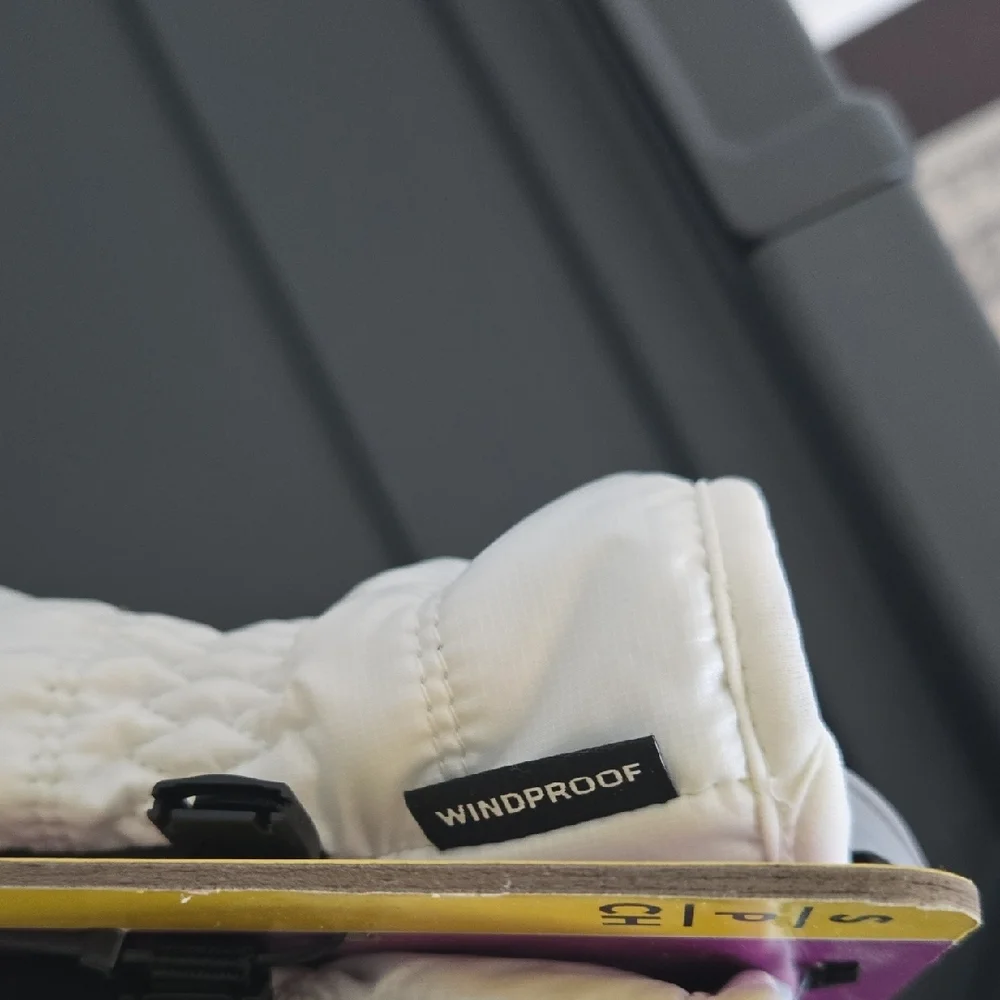 HEAD White Women's Ski Gloves with Quilted Detail - Picture 3 of 5